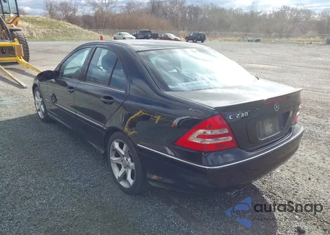 2007 Mercedes-Benz C 230 Sport из США, поврежденный, VIN WDBRF52H67F928245